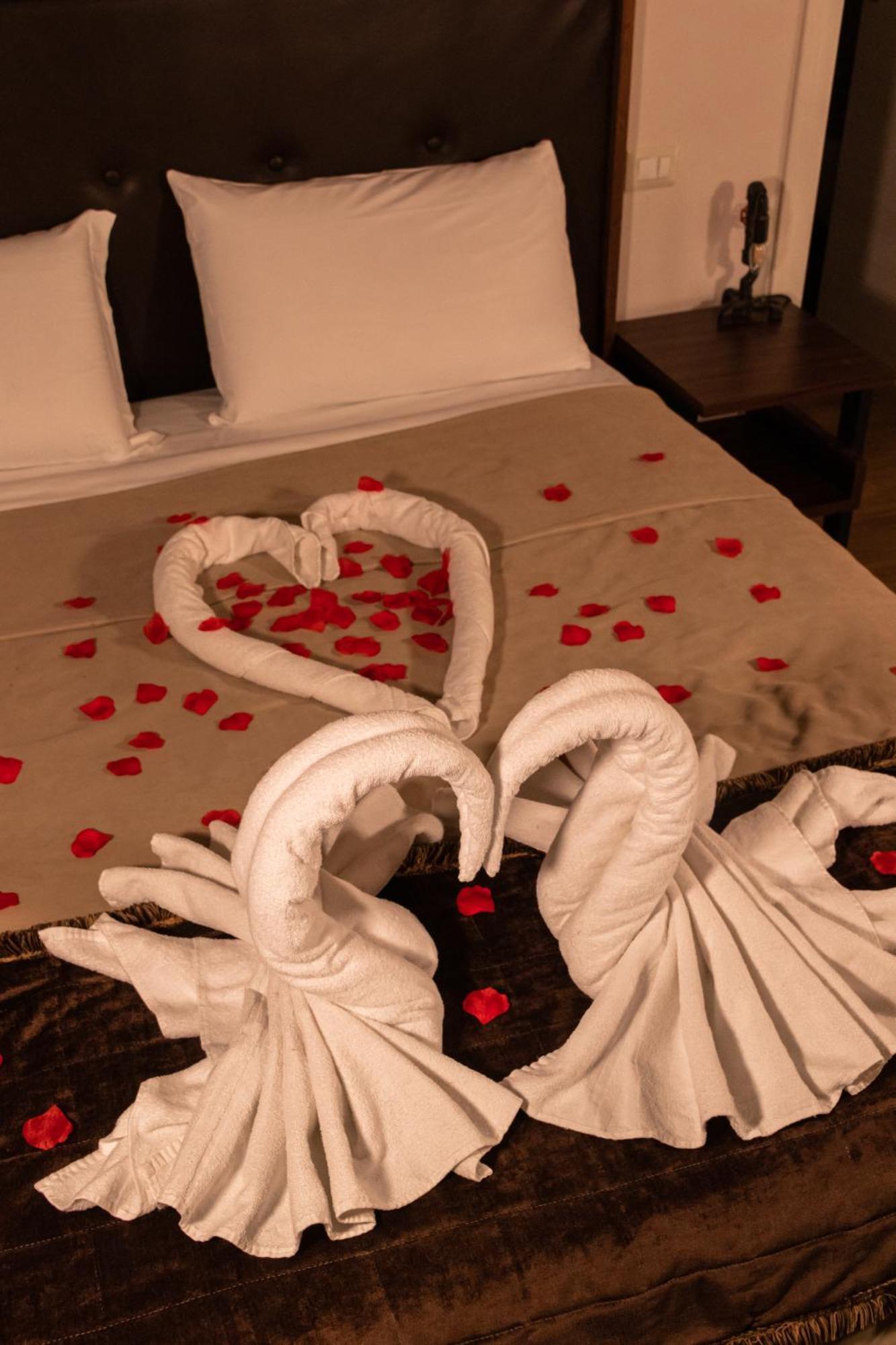 Duomo Luxury Suites เนเปิลส์ ภายนอก รูปภาพ