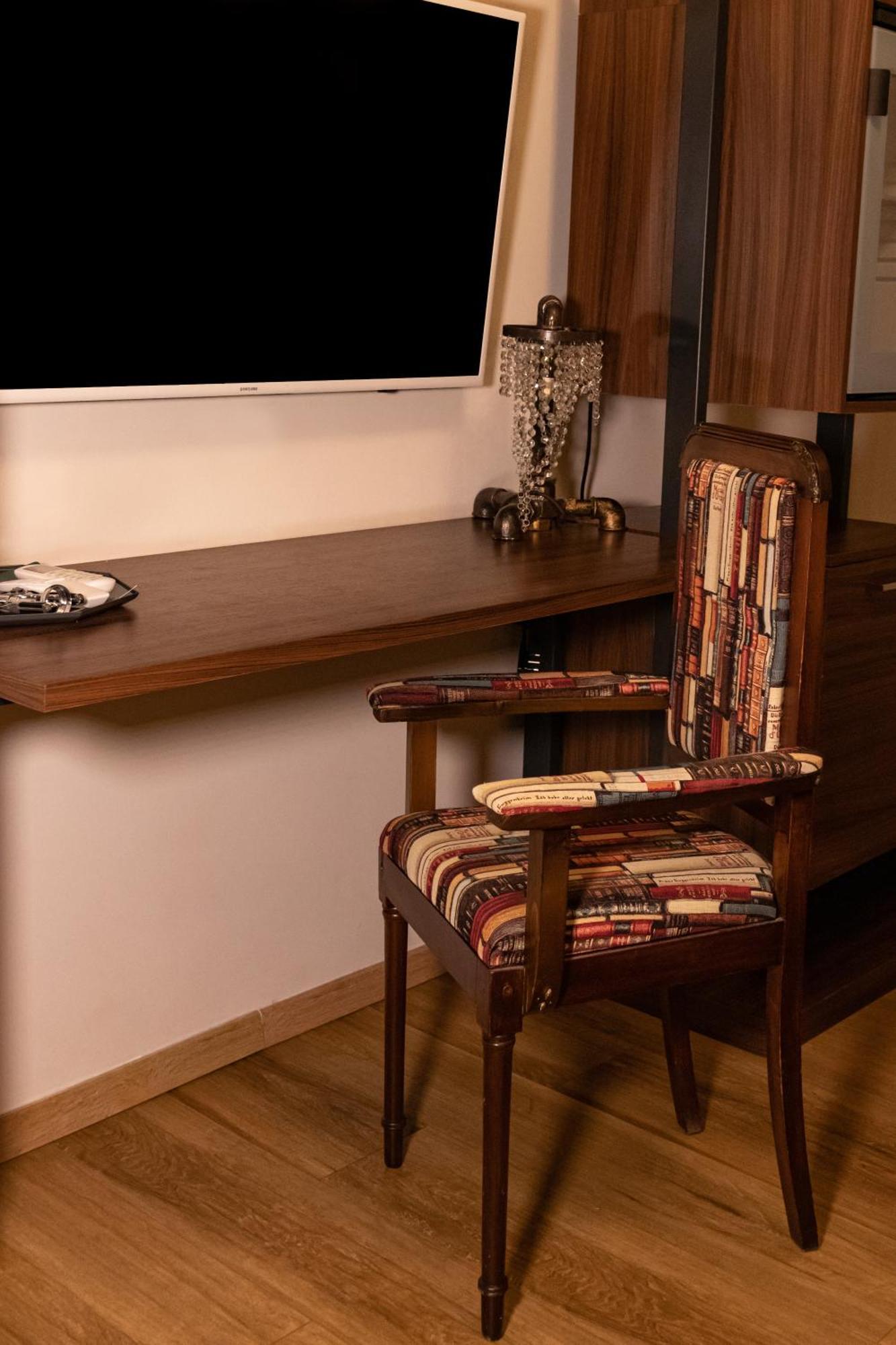 Duomo Luxury Suites เนเปิลส์ ภายนอก รูปภาพ