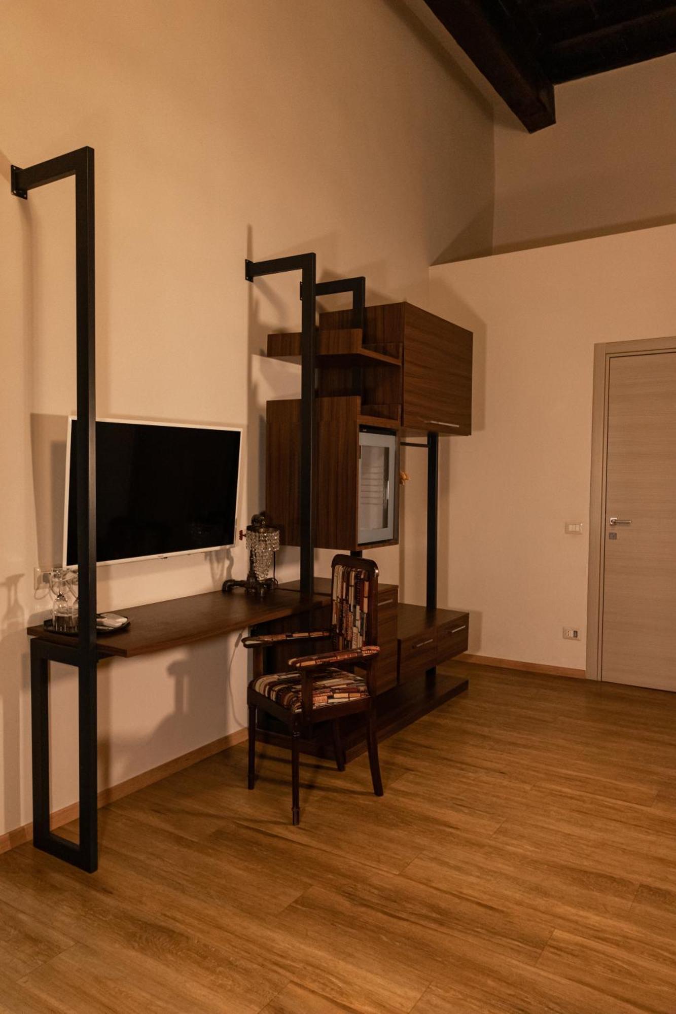 Duomo Luxury Suites เนเปิลส์ ภายนอก รูปภาพ