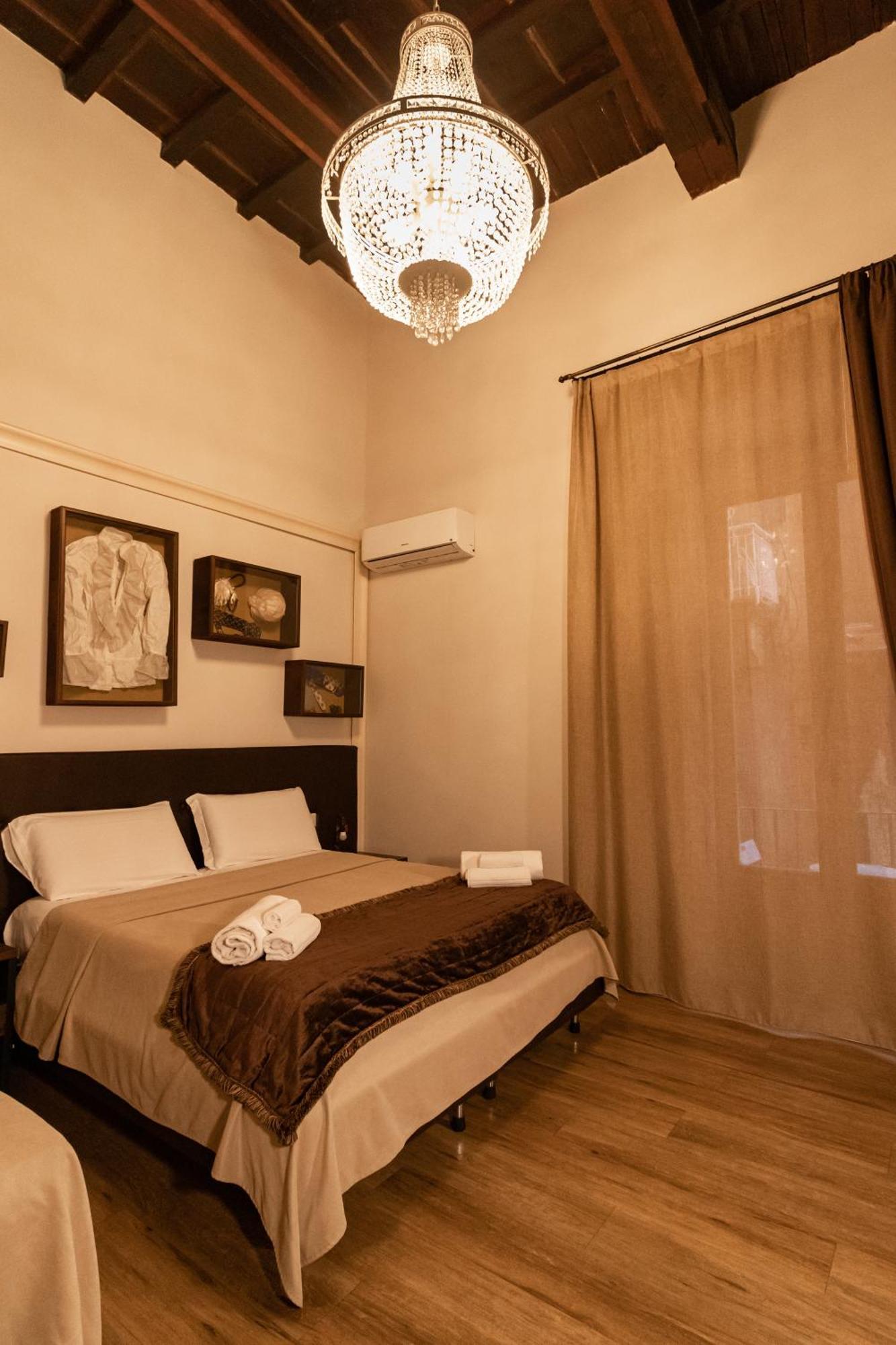 Duomo Luxury Suites เนเปิลส์ ภายนอก รูปภาพ