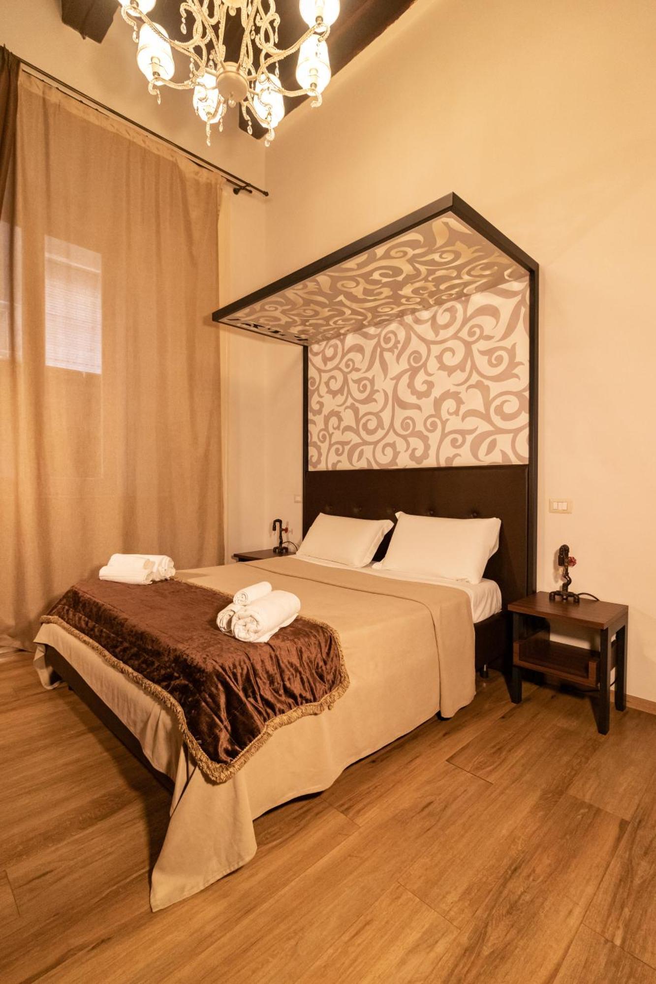 Duomo Luxury Suites เนเปิลส์ ภายนอก รูปภาพ