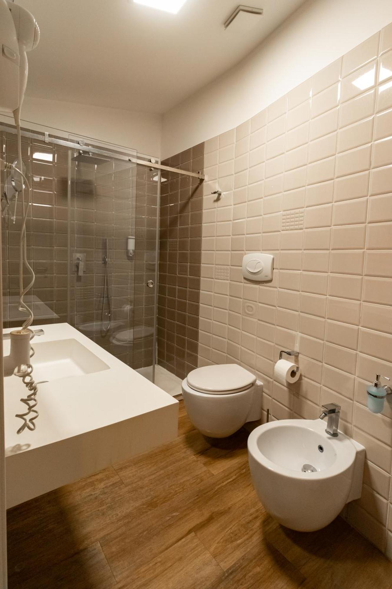 Duomo Luxury Suites เนเปิลส์ ภายนอก รูปภาพ