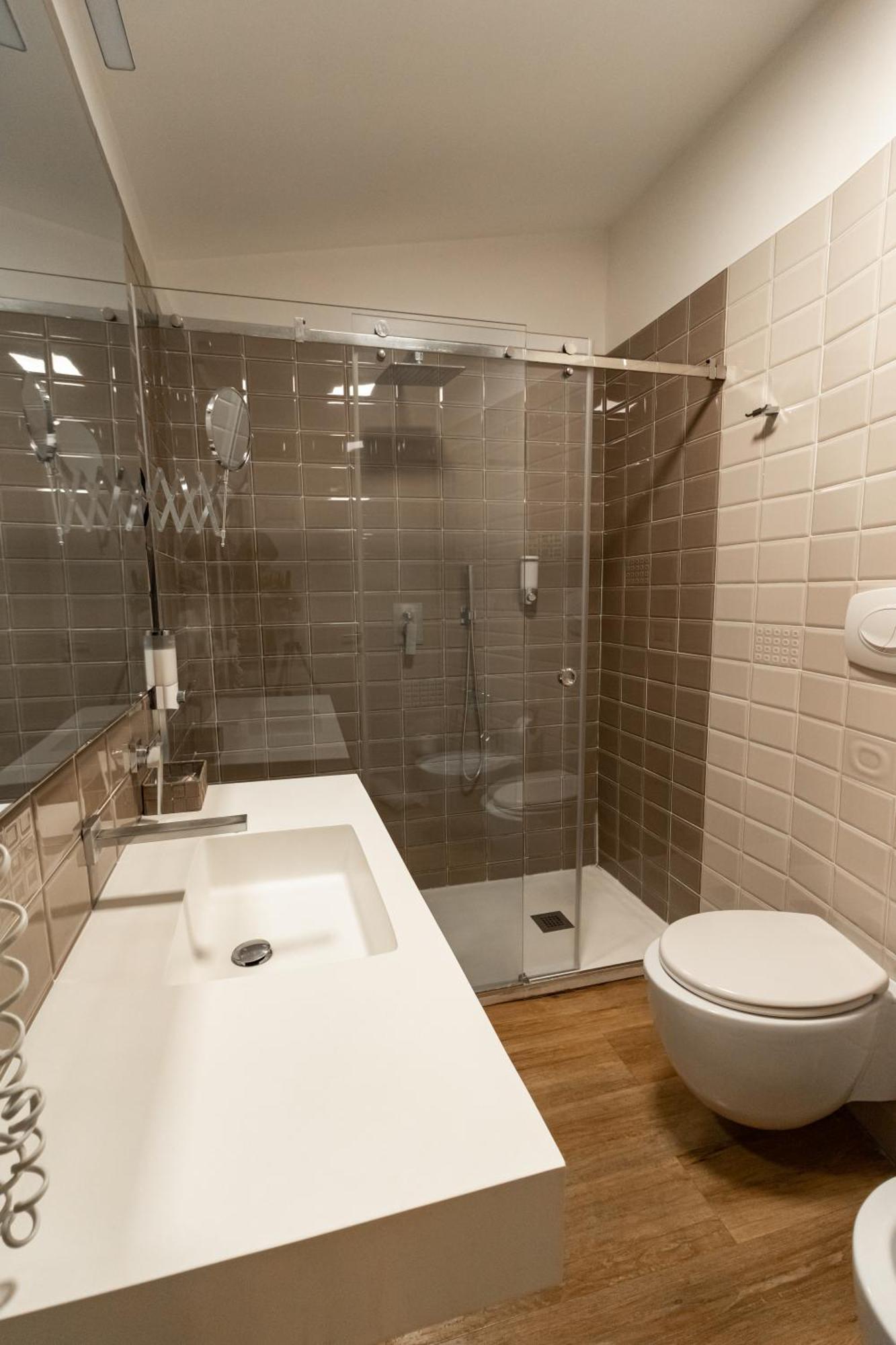 Duomo Luxury Suites เนเปิลส์ ภายนอก รูปภาพ