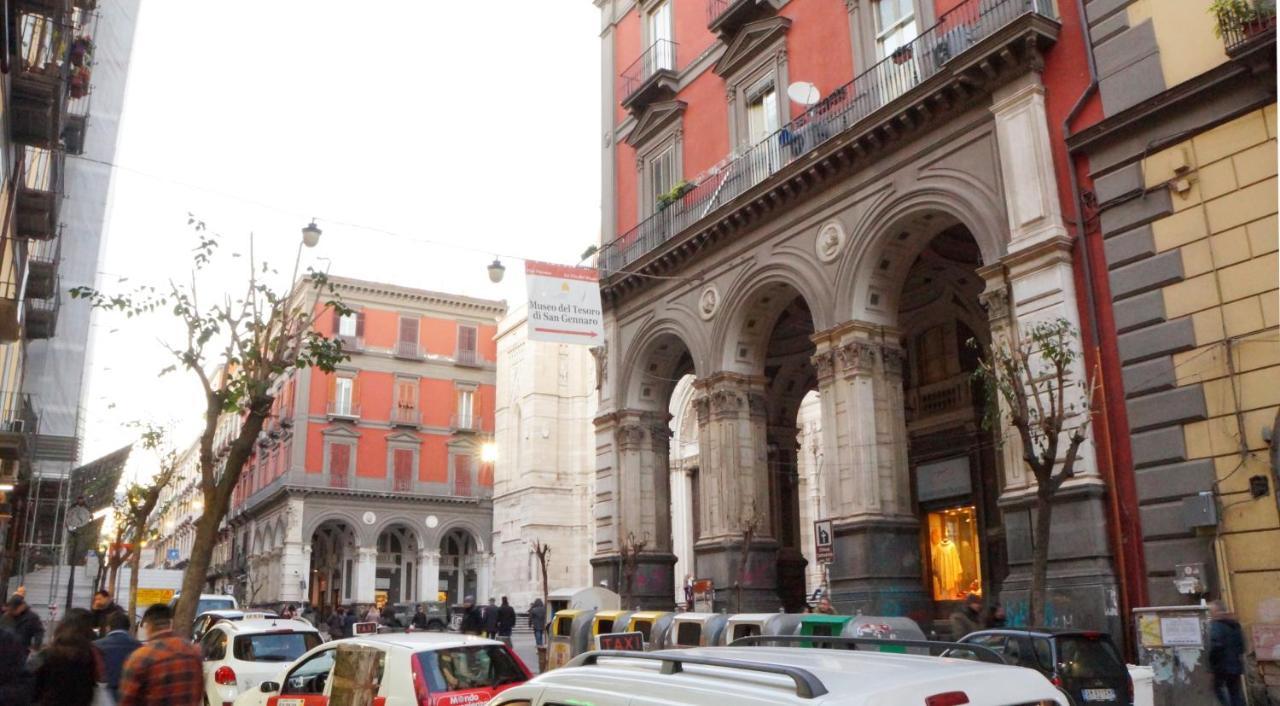 Duomo Luxury Suites เนเปิลส์ ภายนอก รูปภาพ
